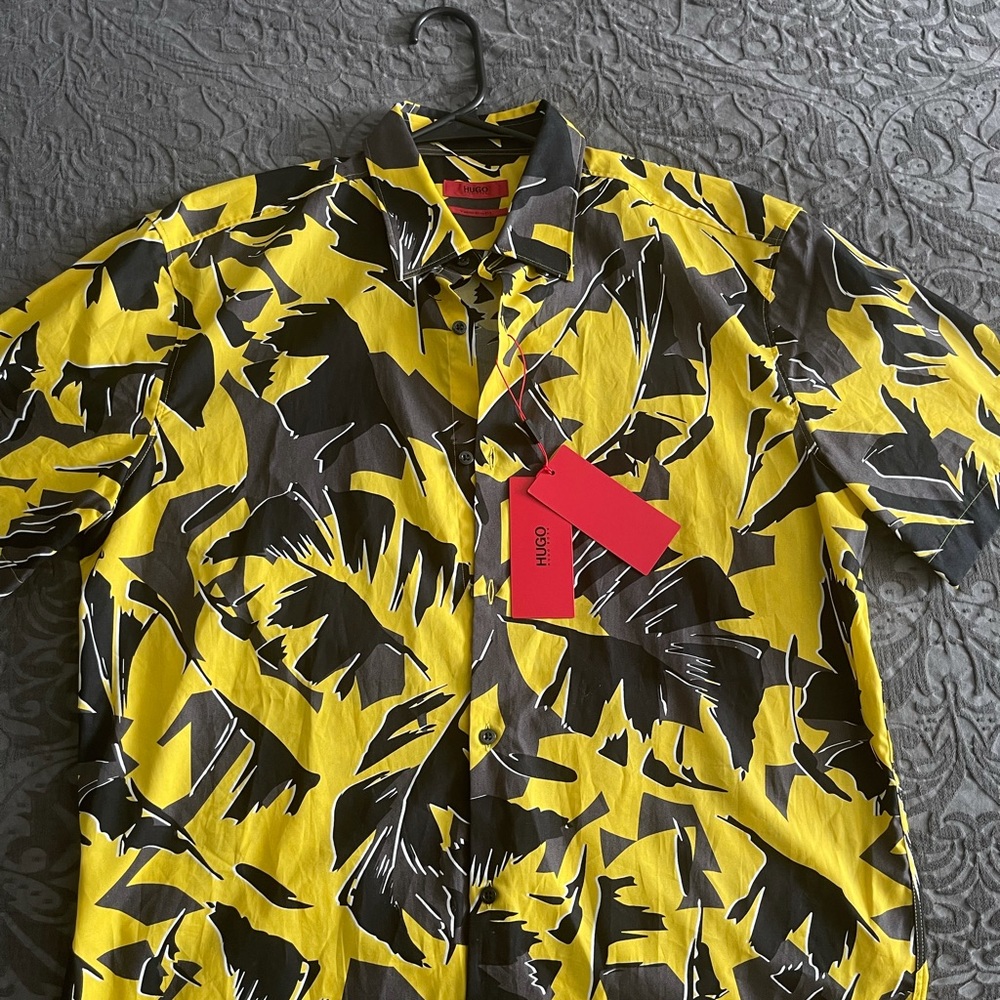 Hugo boss button down